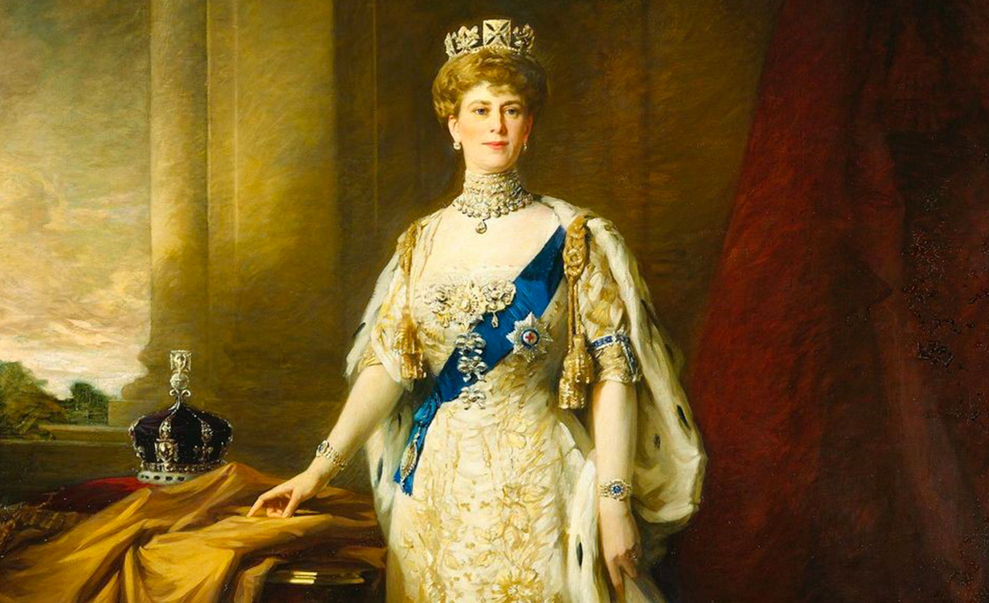 打开皇室的珠宝盒——英国史上最壕的王后