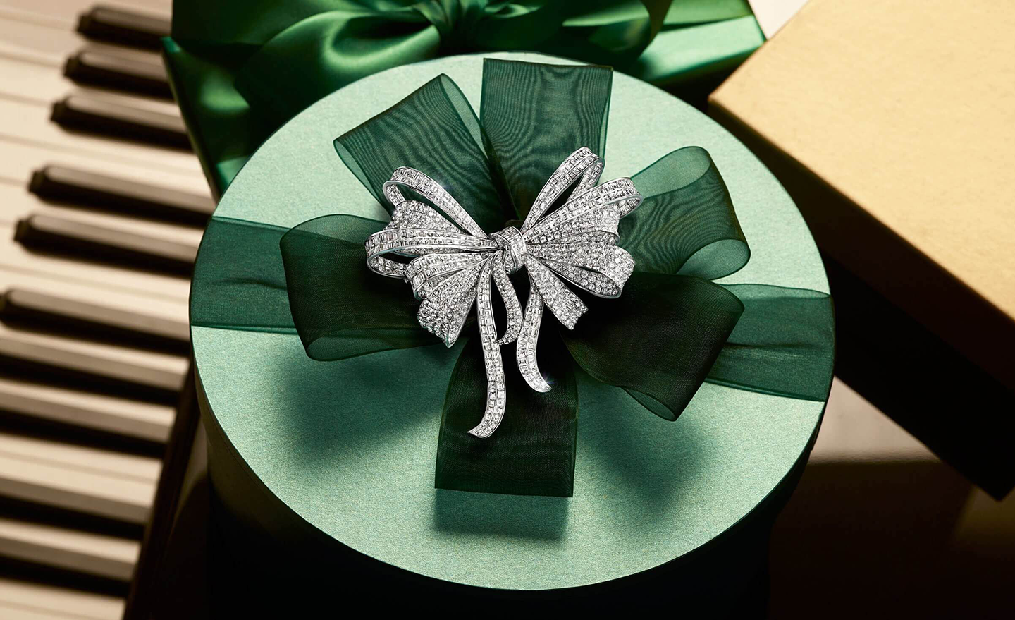 一份浪漫圣诞的闪耀佳礼图片来源: Graff