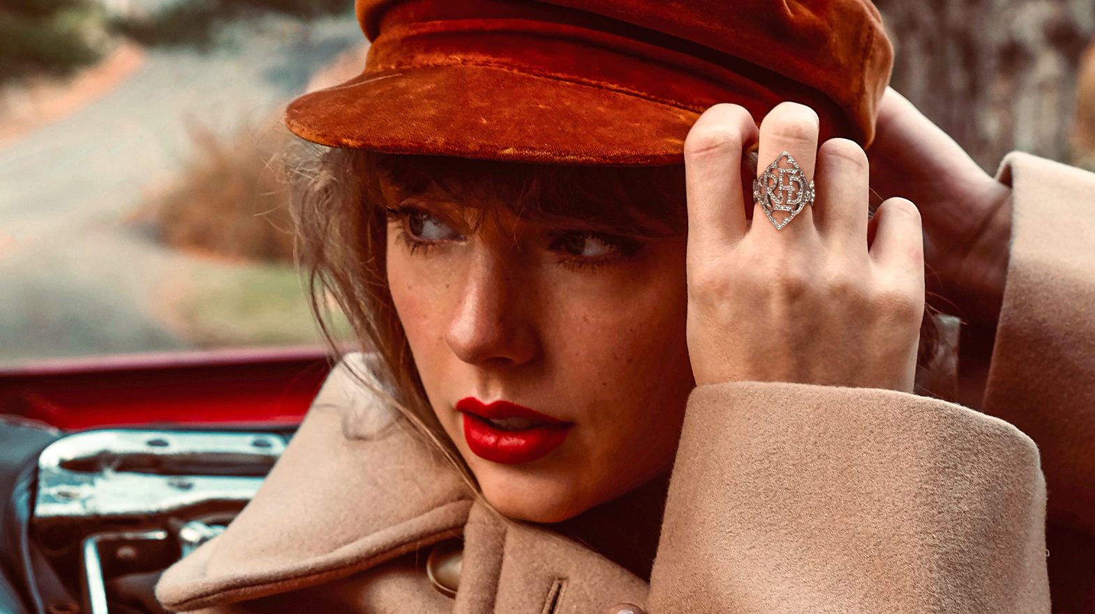 从女孩到女王！泰勒·斯威夫特吟唱天然钻石之歌