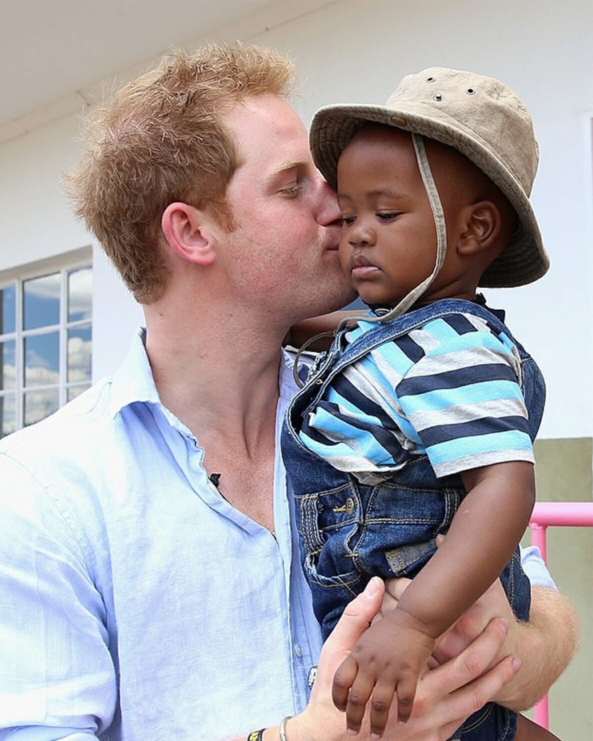 天然钻石行业如何帮助偏远社区改善心理健康问题