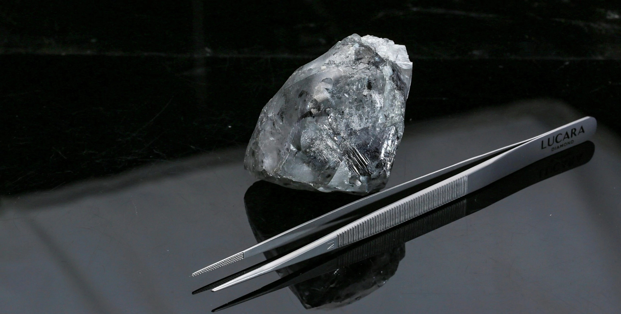 998克拉！史上第四大天然钻石惊人现世！