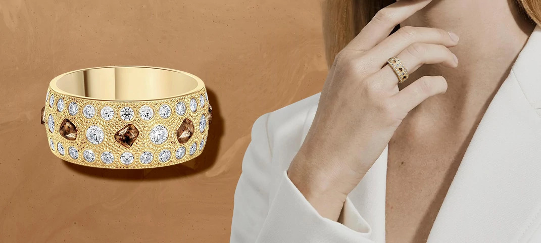 DE BEERS TALISMAN 宽版天然钻石黄金戒指