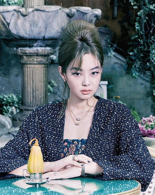 JENNIE