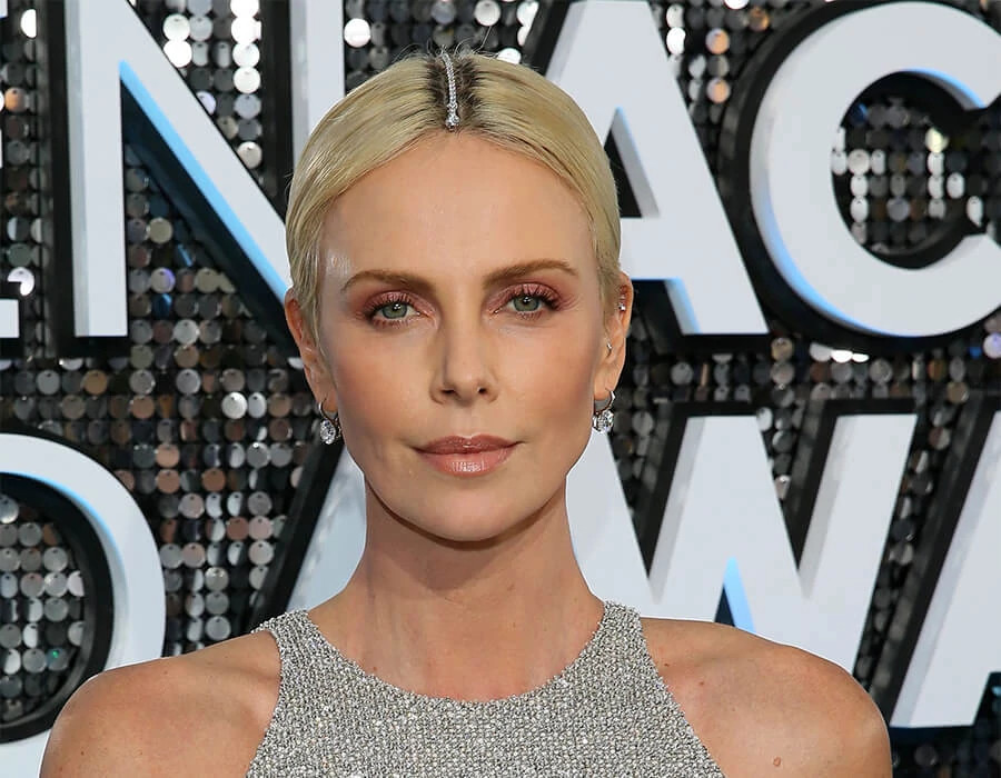 查理兹·塞隆 (Charlize Theron)