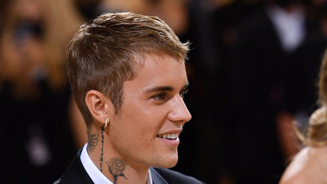 贾斯汀·比伯参加2021年Met Gala