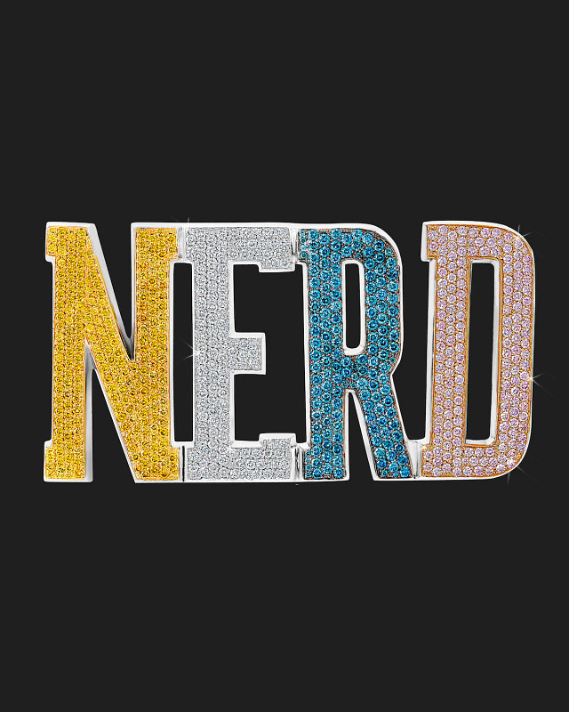 Jacob & Co.设计的N.E.R.D.皮带扣