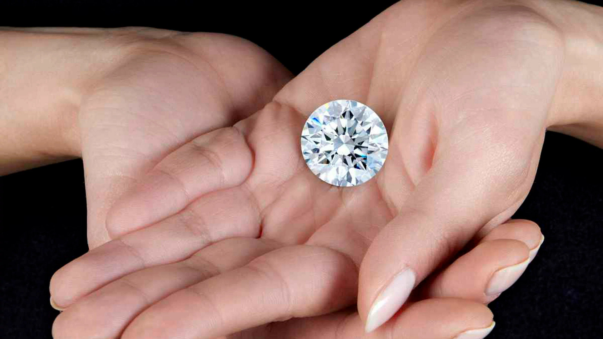 世界顶级拍卖行纷纷出手，推出瑰丽天然钻石