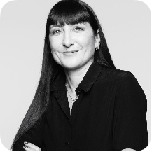 董事会主席：Sandrine Conseiller 戴比尔斯品牌首席执行官 <br />
